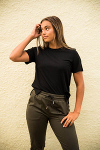 DT Alyssa Rib Knit Split Hem Tee in Black - Big J's Showstoppin' Store